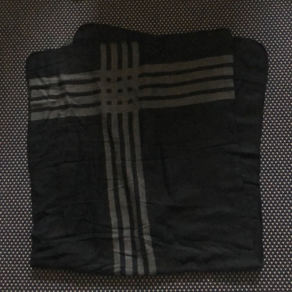 Women’s scarf